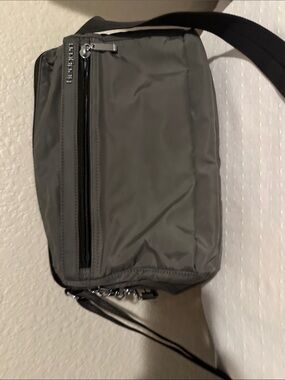 Hedgren crossbody
